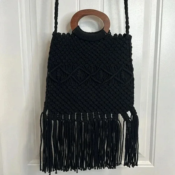 Danielle Nicole Black Macramé Boho Crossbody/Handbag with‎ Fringe. - Picture 2 of 16